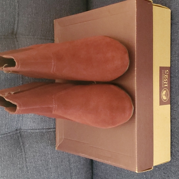 Booties - Picture 2 of 6